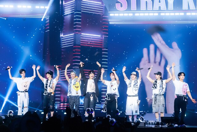 스트레이키즈는 9월 6일 일본에서 첫 번째 미니 앨범 Social Path(feat. LiSA) / Super Bowl -Japanese ver.-을 발매하고 글로벌 입지를 더욱 확장한다. /JYP