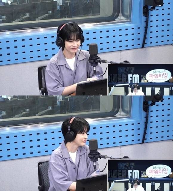 배우 강혜정이 SBS 파워FM 최화정의 파워타임에 출연해 첫 에세이를 출간한 소감을 밝혔다. /SBS 파워FM 최화정의 파워타임 캡처
