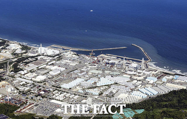 24일 일본 후쿠시마현의 제1원자력발전소에서 방사능 오염수가 바다로 방류되고 있다. /후쿠시마=AP.뉴시스