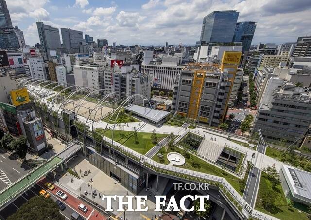 100년 뒤 서울의 모습을 엿볼 수 있는 건축문화 전시장이 펼쳐진다. 게스트시티전 참여작품인 니켄 세케이의 도쿄 미야시타 공원. /서울시