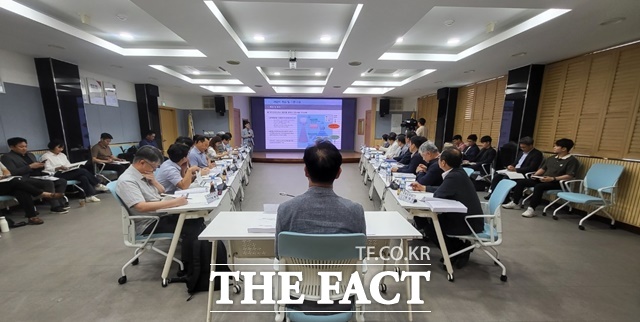 광양만권경제자유구역 하동지구 갈사만산업단지 타당성조사 및 마스터플랜 수립 연구용역 최종보고회 모습/하동군