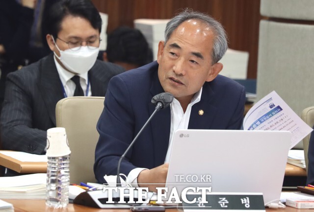 윤준병 의원은 “새만금 예산의 정상화 없이는 정부 예산안 협상도 없다는 것을 강력히 경고하며 새만금을 죽이려는 그 어떤 시도도 용납하지 않겠다”고 촉구했다. / 윤준병 의원실