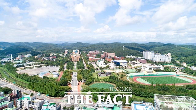 경상국립대학교 가좌캠퍼스 전경./경상국립대