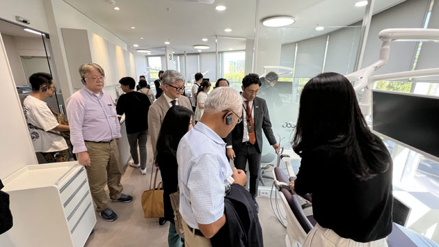  오스템임플란트, 일본 치과의사 130여명에 치과 기술·첨단 제품..