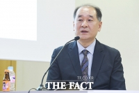  배터리아저씨, 이복현 금감원장 저격…'이차전지 평가할 능력·자격 없다'