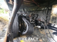  천안서 도로 달리던 6.5톤 화물차에 불…인명 피해 없어