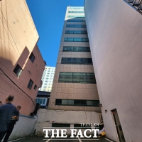  건물 외벽 방수 작업 도중 60대 노동자 추락사