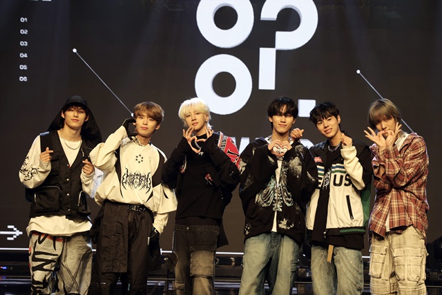 그룹 82MAJOR가 11일 오전 서울 청담동 일지아트홀에서 첫 번째 싱글 ON 발매 쇼케이스를 개최했다, /그레이트엠엔터테인먼트