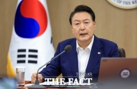  尹대통령 지지율 33%…내년 총선 '정권견제론' 우세