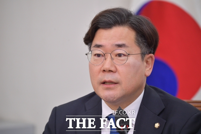 박찬대 최고위원은 19일 MBC 라디오에서 이 대표는 가결파 의원들에 대한 징계 논의를 당무 복귀 이후 진행하자고 했다라며 최종 결정을 하지 않은 상황이라고 말했다. /남윤호 기자