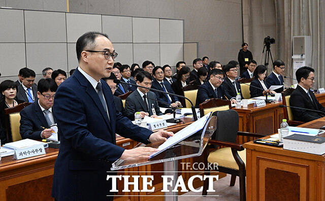 이원석 검찰총장이 23일 서울 서초구 대검찰청에서 열린 국회 법제사법위원회의 대검찰청 국정감사에서 업무보고를 하고 있다. 국회사진기자단 2023.10.23