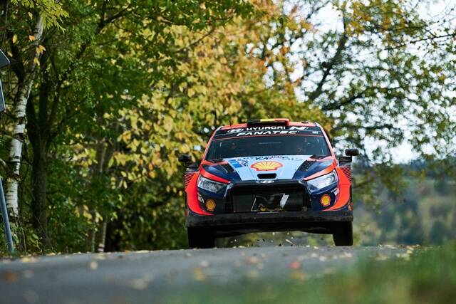 WRC가 지난해 대회부터 하이브리드 기반 파워트레인 기술 규정을 적용하면서 현대차도 i20 N Rally1 하이브리드 경주차를 활용해 대회에 참가하고 있다. /현대자동차