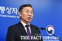  13개월 만에 '수출 플러스'…무역수지 5개월 연속 흑자