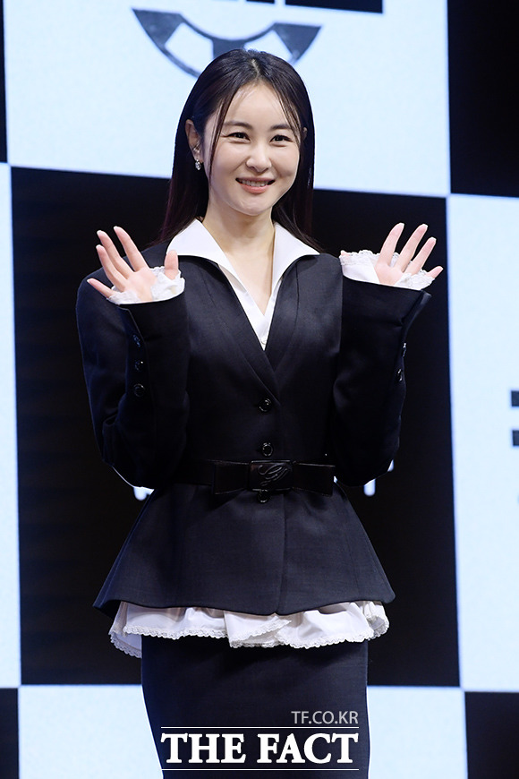 배우 손은서가 제작사 장원석 대표와 지난 3일 결혼식을 올렸다. /이선화 기자