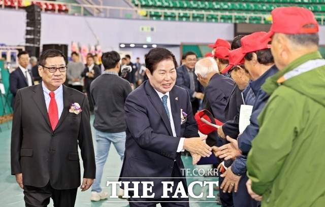 고흥군은 7일 고흥팔영체육관에서 제1회 고흥우주항공배 한궁대회를 마무리했다고 8일 밝혔다./고흥군