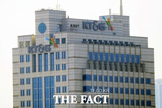 KT&G가 분기 사상 최대 매출을 기록했다. 3분기 매출액 1조 6895억 원, 영업이익은 4067억 원으로 집계됐다. /더팩트 DB