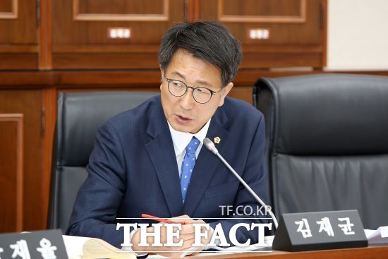 김재균 더불어민주당(평택2) 경기도의회 여성가족평생교육위원장./경기도의회