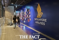  신한카드, 성수동 '팝업스토어' 오픈…도심에서 싱가포르항공 체험해보니