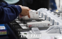  내년 국회의원 선거 '모의 개표 실습' [포토]