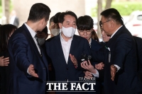  '민주당 돈봉투 의혹' 강래구, 구속 만료 앞두고 보석 석방