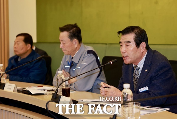 김동일 보령시장이 경남 창원시에 있는 두산에너빌리티 공장을 견학했다. / 보령시