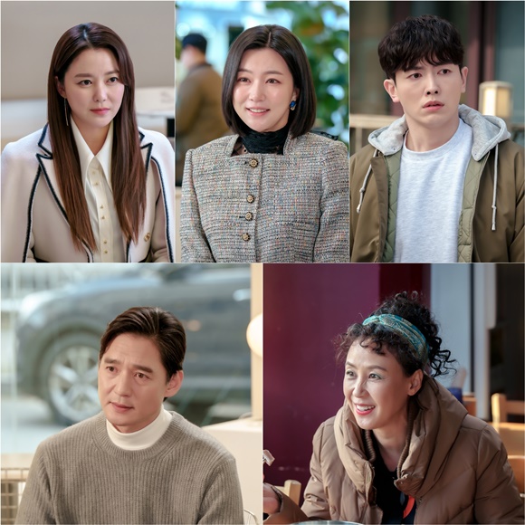 KBS2 새 일일드라마 피도 눈물도 없이 캐릭터들의 특징이 공개됐다. 작품은 1월 22일 저녁 7시 50분에 첫 방송된다. /KBS