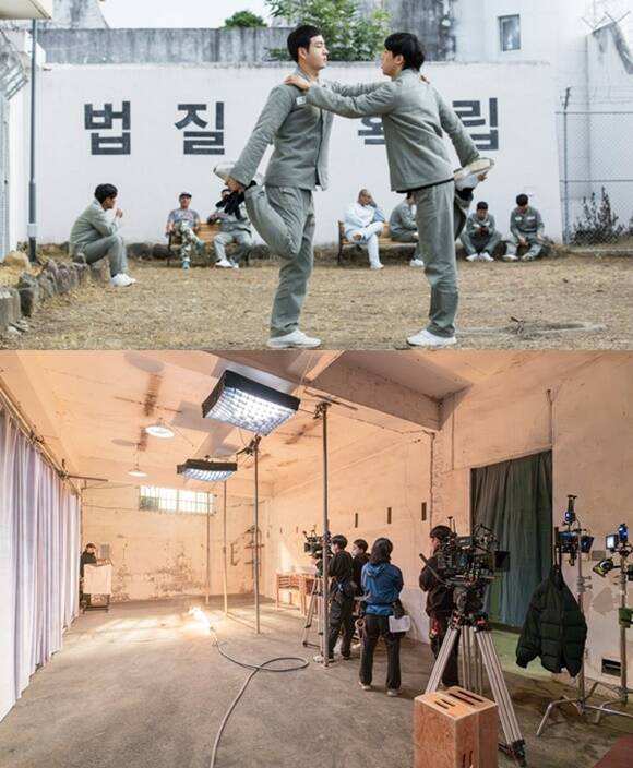 tvN 드라마 슬기로운 감빵생활은 구 장흥교도소에서 촬영됐다. 아래는 유휴 국가 건물에서 드라마 촬영을 진행 중인 모습이다. /tvN, 캠코