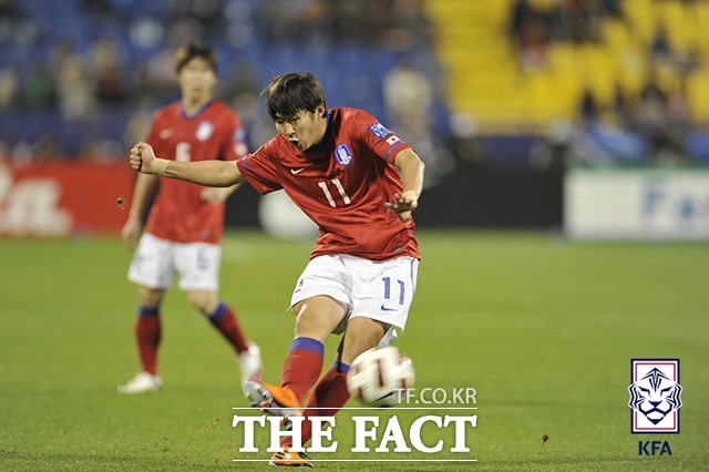 한국 축구의 아시안컵 출전사에서 최연소 득점자는 18세 194일에 골을 기록한 손흥민이다. 2011년 아시안컵 인도전에서 최연소 골을 넣을 당시의 손흥민./KFA