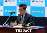  강석훈 산은 회장 '태영건설 자구안에 SBS 지분 담보 포함돼야'