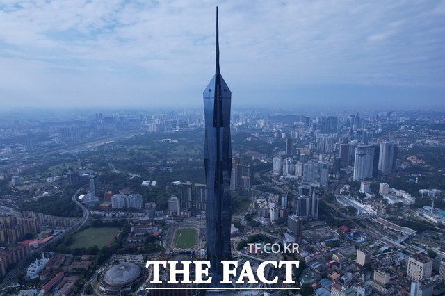 삼성물산이 말레이시아 쿠알라룸푸르에 세계에서 두 번째로 높은 메르데카118을 준공했다. /삼성물산 건설부문