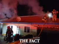  오토바이 훔치려다 단독주택에 불지른 10대 붙잡혀