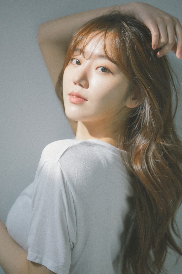 배우 전혜원이 신민아 김영대 주연의 tvN 새 드라마 손해 보기 싫어서에 출연한다. /와이원엔터테인먼트