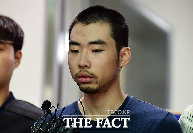 서현역 묻지마 흉기난동 사건을 벌인 최원종(23)에 대해 검찰이 법정최고형인 사형을 구형했다. /임영무 기자