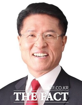 국민의힘 정운천 의원이 18일 전북이 전북특별자치도로 새롭게 탄생하면서 명실상부한 독자 권역으로 거듭나게 됐다며 환영했다.