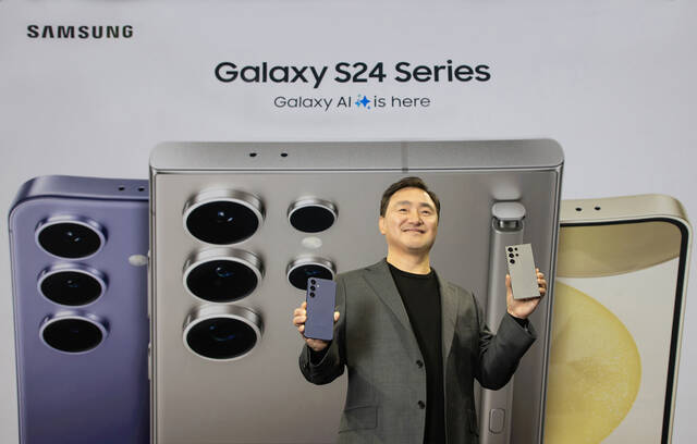 노태문 삼성전자 MX사업부장 노태문 사장이 17일(현지시간) 미국 새너제이에 위치한 SAP센터에서 개최된 갤럭시 언팩 2024(Galaxy Unpacked 2024) 행사에서 갤럭시 S24 시리즈를 공개하고 있다. /삼성전자