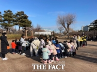  부천 상동호수공원 전통 겨울놀이 체험 '호응'