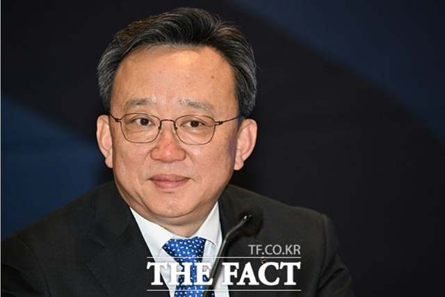 지난해 2월 공식 취임한 정상혁 신한은행장은 다음 달 취임 1년을 맞이한다. /남윤호 기자