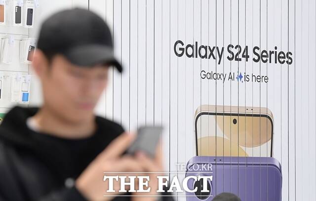  '갤럭시S24' 국내 출시 28일 만에 100만대 판매…'S시리즈' 최단..