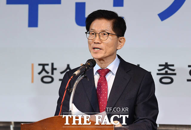 김문수 경제사회노동위원장.