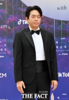  박지환, 코로나19로 뒤늦은 결혼식…비공개로 진행