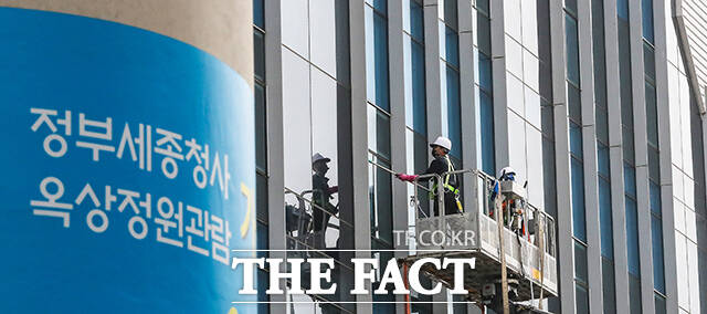 한국과 우즈베키스탄 항공당국은 오는 28~29일 서울 중구 프레지던트 호텔에서 항공 실무회담을 연다. /이동률 기자