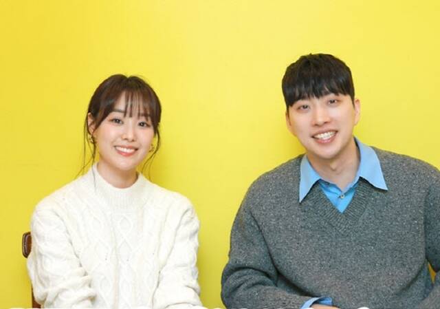 가수 겸 배우 송지은(왼쪽)과 유튜버 박위가 올가을 결혼한다. /송지은 SNS