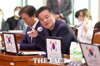  '억대 뇌물수수 혐의' 임종성 전 민주당 의원 구속 기소