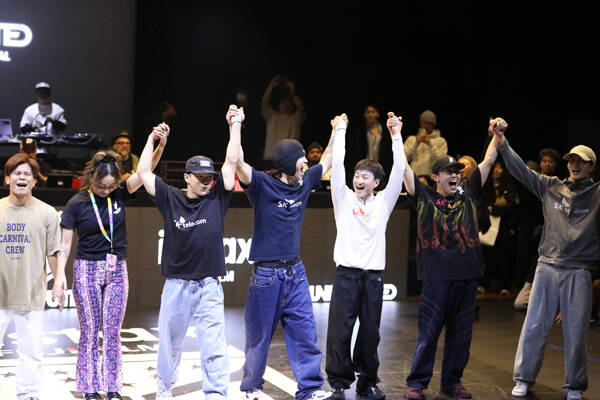 진조크루가 17일 일본 도쿄에서 열린 세계브레이킹대회 언디스퓨티드 5:5 배틀에서 우승했다. /진조크루