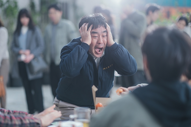 배우 류승룡이 출연한 넷플릭스 오리지널 시리즈 닭강정이 지난 15일 공개됐다. /넷플릭스