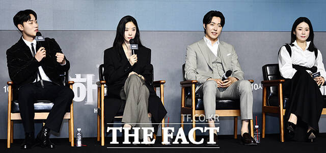 배우 이민재와 이청아 이무생 이보영(왼쪽부터)이 하이드의 관전 포인트를 전했다. /박헌우 기자