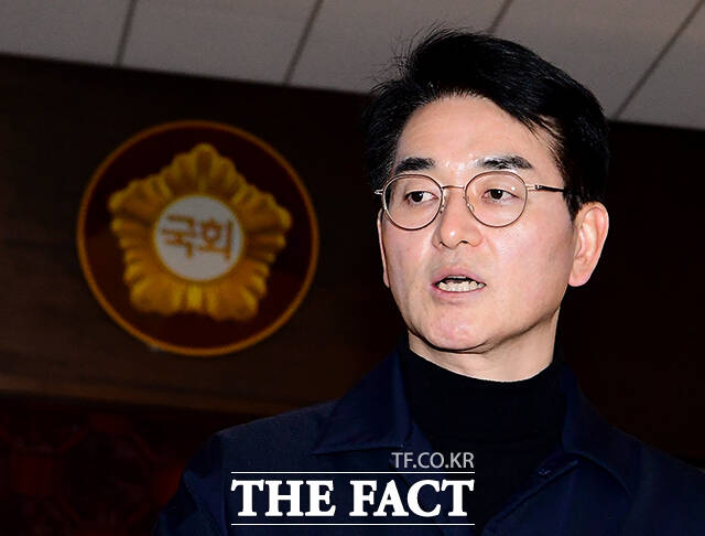 박용진 더불어민주당 의원이 19일 서울 강북을 경선에서 탈락했다. 이 지역 공천은 조수진 변호사가 받았다. /배정한 기자