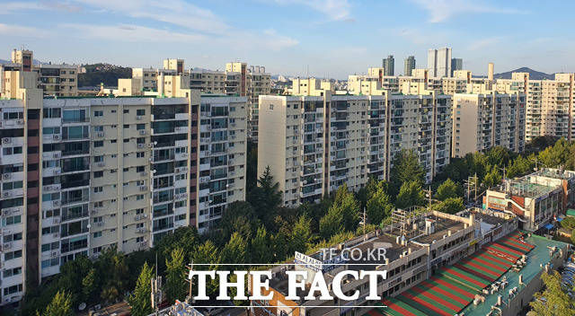 서울시가 150세대 미만 소규모 공동주택 86개 단지의 안전점검 비용을 전액 지원한다. / 더팩트 DB