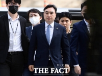  '돈봉투 의혹' 윤관석 2심 시작…