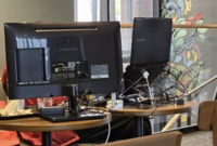  'PC방인가' 스타벅스에 대형 모니터 설치한 민폐 카공족